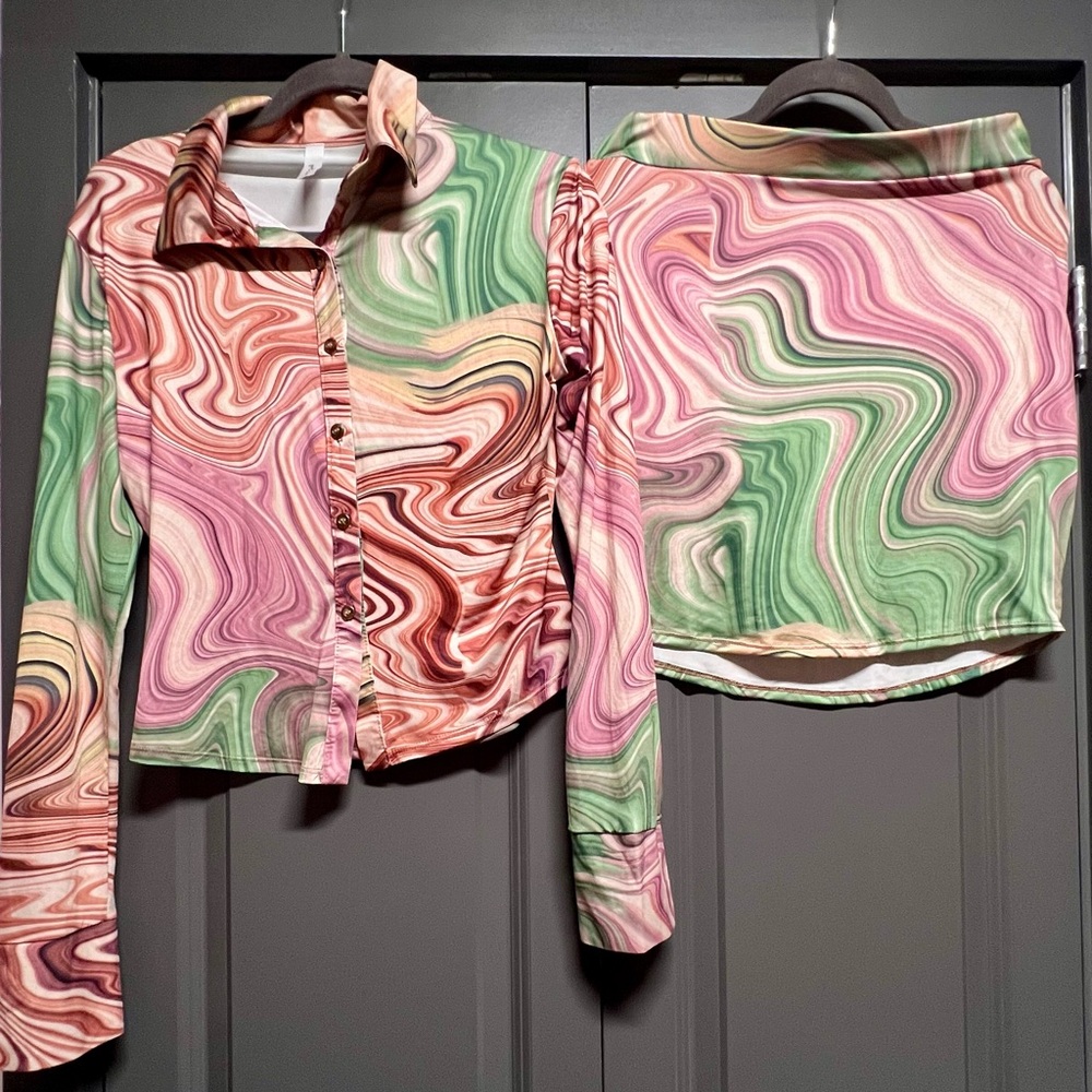Colorful Swirl Pattern Shirt and Skirt Set